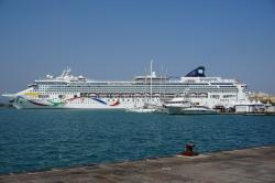 Italy /Sicily : Norwegian Cruiser "Dawn" in Syracuse  -  09.20  -  Italy /Sicily 
